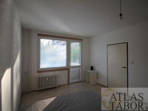 Pronájem bytu 1+1, Tábor, Náchodská, 38 m2