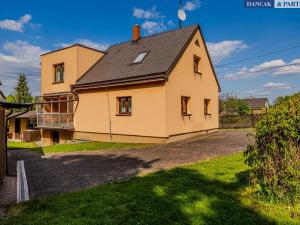 Prodej rodinného domu, Bruzovice, 260 m2