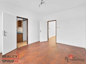Prodej bytu 2+1, Hradec Králové - Slezské Předměstí, třída SNP, 55 m2