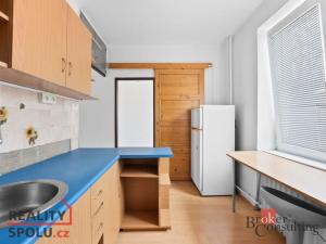 Prodej bytu 2+1, Hradec Králové - Slezské Předměstí, třída SNP, 55 m2