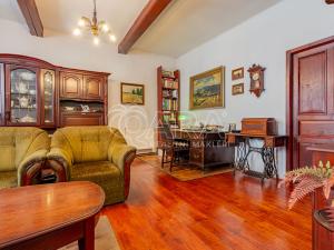 Prodej vícegeneračního domu, Paračov, 388 m2