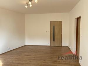 Pronájem bytu 2+1, Opava - Předměstí, Nákladní, 58 m2