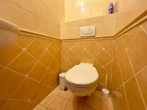 Pronájem bytu 3+kk, Praha - Záběhlice, Choceradská, 84 m2