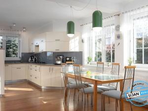Prodej rodinného domu, Raduň, 9. května, 220 m2