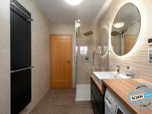 Prodej rodinného domu, Raduň, 9. května, 220 m2