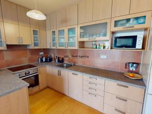 Pronájem bytu 2+kk, Praha - Hostivař, Kozinovo náměstí, 59 m2