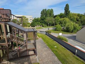 Pronájem bytu 2+kk, Praha - Hostivař, Kozinovo náměstí, 59 m2