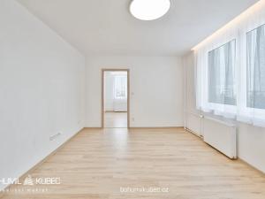 Prodej bytu 3+1, Jindřichův Hradec, sídliště Vajgar, 62 m2