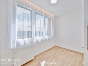 Prodej bytu 3+1, Jindřichův Hradec, sídliště Vajgar, 62 m2