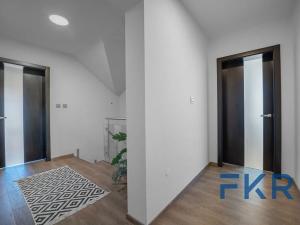 Prodej rodinného domu, Klínec, 180 m2
