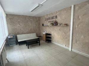 Pronájem obchodního prostoru, Neratovice, Dr. E. Beneše, 21 m2