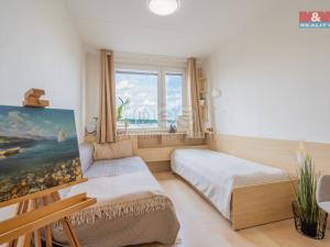 Prodej bytu 2+kk, Praha - Horní Měcholupy, Boloňská, 42 m2