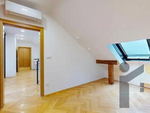 Pronájem bytu 4+kk, Praha - Smíchov, Na Valentince, 132 m2