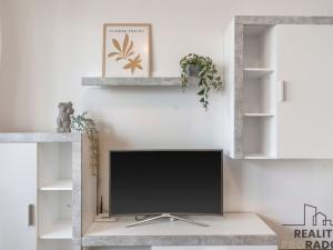 Prodej bytu 1+kk, Praha - Horní Měcholupy, Mantovská, 36 m2