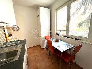 Pronájem bytu 3+1, Praha - Vokovice, Alžírská, 75 m2