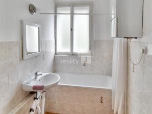 Pronájem bytu 2+kk, Praha - Dejvice, Vostrovská, 42 m2