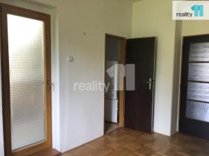 Pronájem bytu 2+kk, Praha - Dejvice, Vostrovská, 42 m2