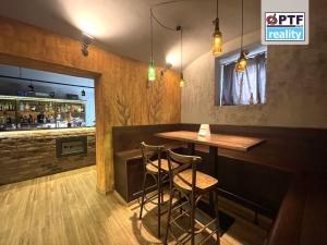 Pronájem restaurace, Plzeň - Jižní Předměstí, Americká, 102 m2