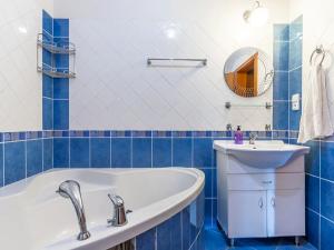Prodej bytu 4+kk, Praha - Újezd nad Lesy, Domanovická, 108 m2
