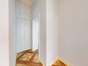 Prodej bytu 2+kk, Karlovy Vary, Svahová, 77 m2