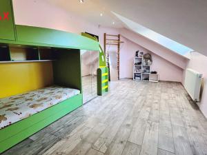 Prodej bytu 4+kk, Pelhřimov, Dolnokubínská, 119 m2