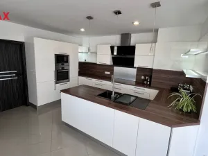 Prodej bytu 4+kk, Pelhřimov, Dolnokubínská, 119 m2