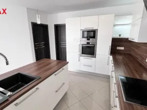 Prodej bytu 4+kk, Pelhřimov, Dolnokubínská, 119 m2