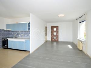 Prodej bytu 3+1, Praha - Horní Počernice, Chodovická, 54 m2