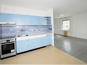 Prodej bytu 3+1, Praha - Horní Počernice, Chodovická, 54 m2
