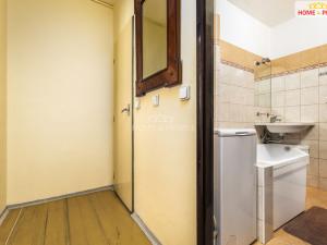 Pronájem bytu 3+1, Praha - Kobylisy, Bojasova, 65 m2