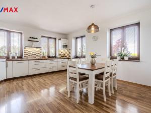 Prodej rodinného domu, Oponešice, 280 m2
