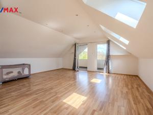 Prodej rodinného domu, Oponešice, 280 m2