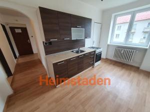 Pronájem bytu 2+1, Karviná - Mizerov, Stavbařů, 56 m2