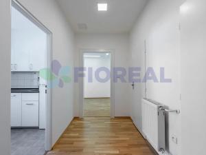 Pronájem kanceláře, Praha - Vršovice, Vršovická, 60 m2