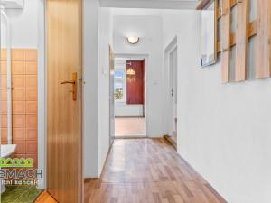 Pronájem bytu 1+1, Náchod, Běloveská, 44 m2