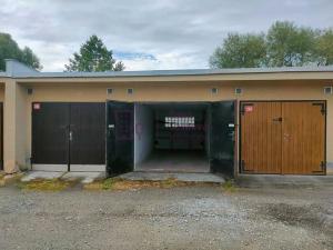 Pronájem garáže, Jindřichův Hradec, sídliště Vajgar, 20 m2