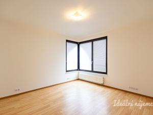 Pronájem bytu 2+kk, Praha - Vysočany, Sousedíkova, 57 m2