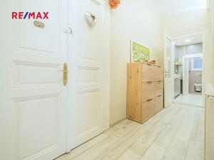 Prodej bytu 3+kk, Praha - Smíchov, Zborovská, 70 m2