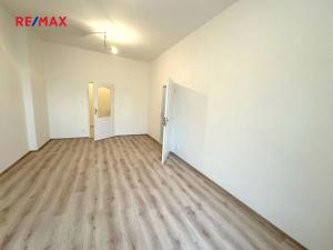 Pronájem bytu 1+1, Praha - Vinohrady, Polská, 47 m2