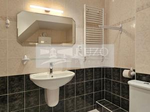 Pronájem bytu 2+kk, Praha, Ladova, 93 m2