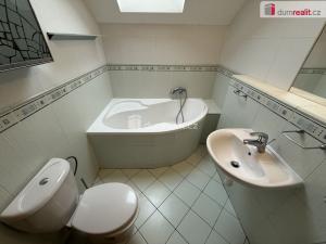 Pronájem rodinného domu, Praha - Vinoř, Na rampách, 120 m2