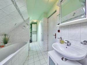 Prodej rodinného domu, Nemojov - Dolní Nemojov, 250 m2