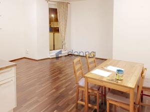 Pronájem bytu 2+kk, Praha, Svitákova, 59 m2