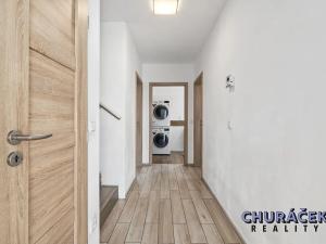 Prodej rodinného domu, Břežany II, 143 m2