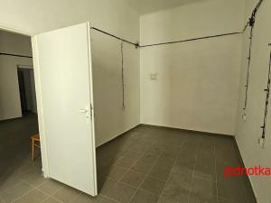 Pronájem obchodního prostoru, Brno, Hybešova, 131 m2