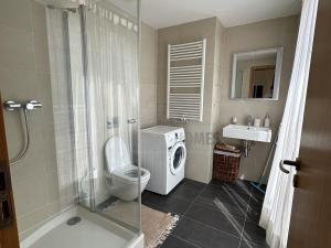 Prodej bytu 3+kk, Praha - Žižkov, Ke kapslovně, 93 m2