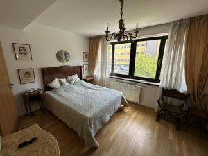 Prodej bytu 3+kk, Praha - Žižkov, Ke kapslovně, 93 m2