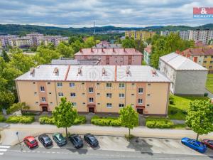 Pronájem bytu 2+1, Ostrov, Hlavní třída, 54 m2