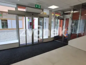 Pronájem obchodního prostoru, Zlín, Rašínova, 147 m2