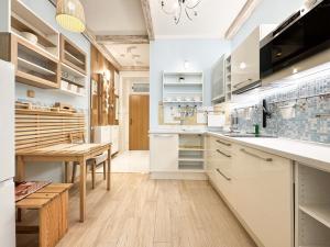 Pronájem bytu 2+kk, Praha - Karlín, Sokolovská, 35 m2